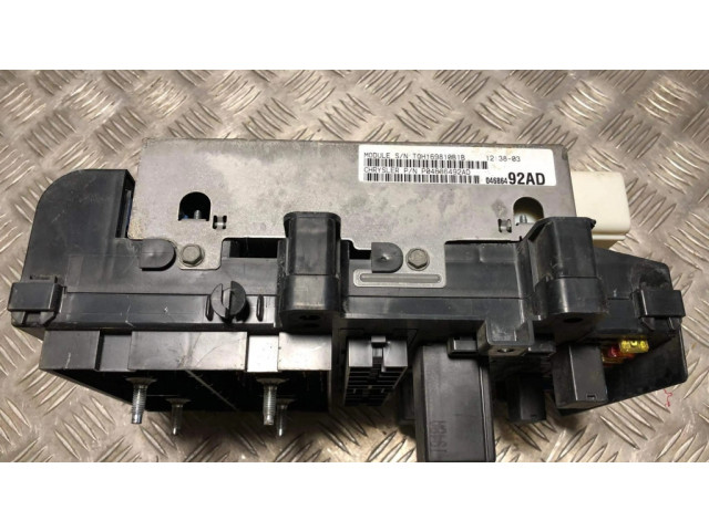   Pojistková skříňka 04686492AD, TQH169810B1B   Chrysler Voyager 1999