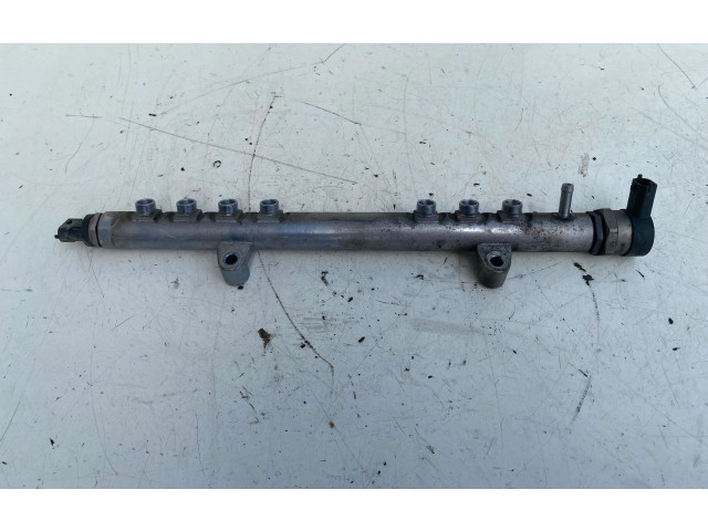 Vstřikovací lišta 30777759, 0445215025   Volvo V60    D5204T2 