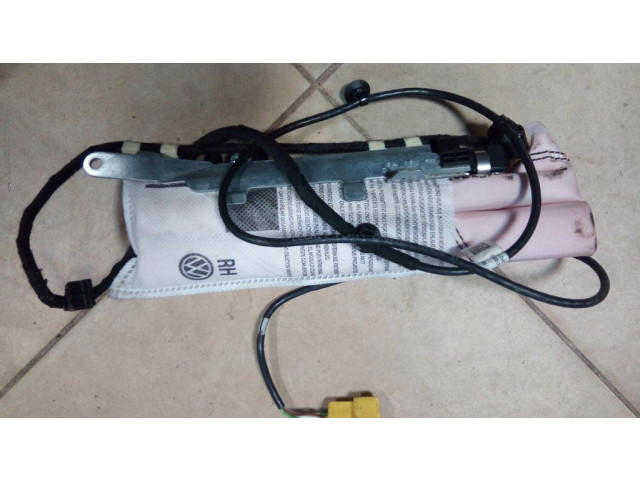 Подушка безопасности в сиденье 5G0880242C   Volkswagen Golf VII