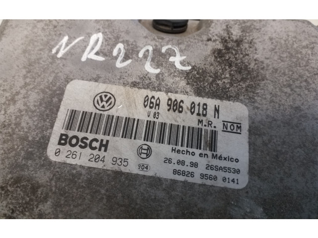 Řídící jednotka 06A906018N   Volkswagen New Beetle 1999