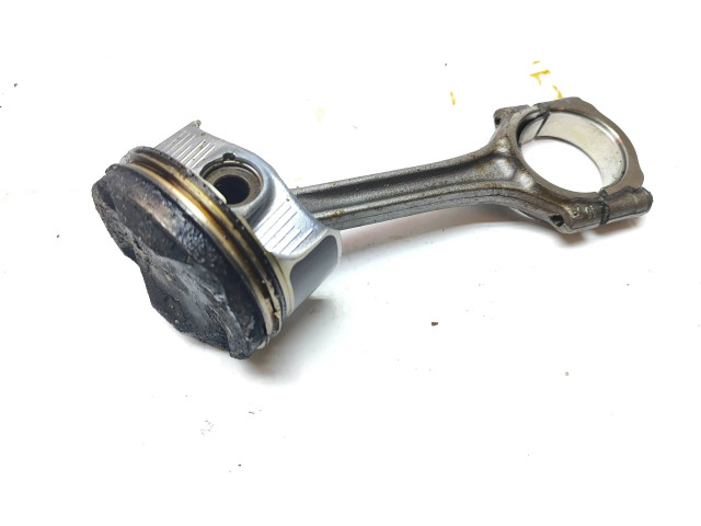 Píst 9807260380   Peugeot 208     