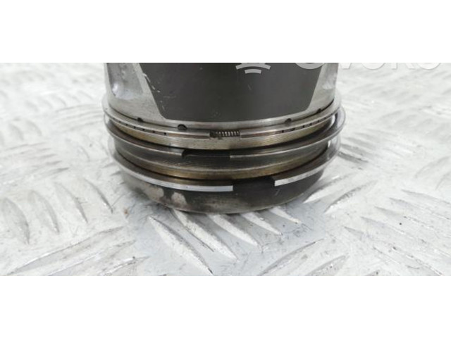 Píst A6510302517, 143110076311X   Mercedes-Benz CLA C117 X117 W117    OM 651.930 