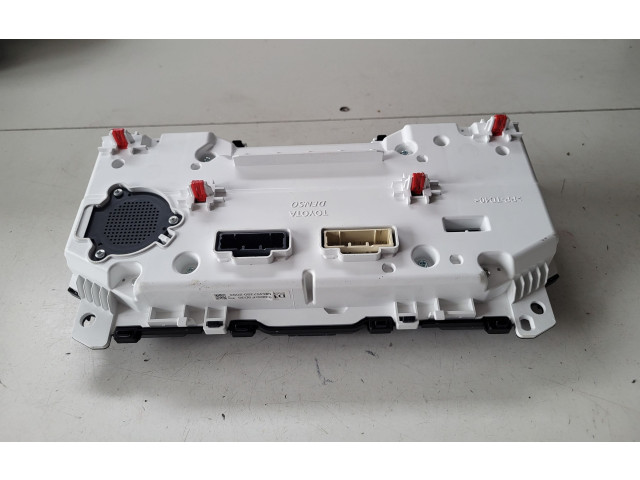 Панель приборов 83800F5D30   Toyota Yaris Cross       
