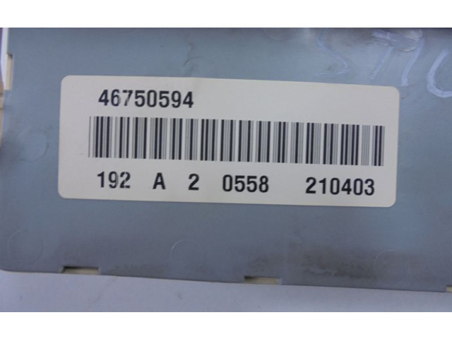   Pojistková skříňka 51715857, 51715857   Fiat Stilo 2003