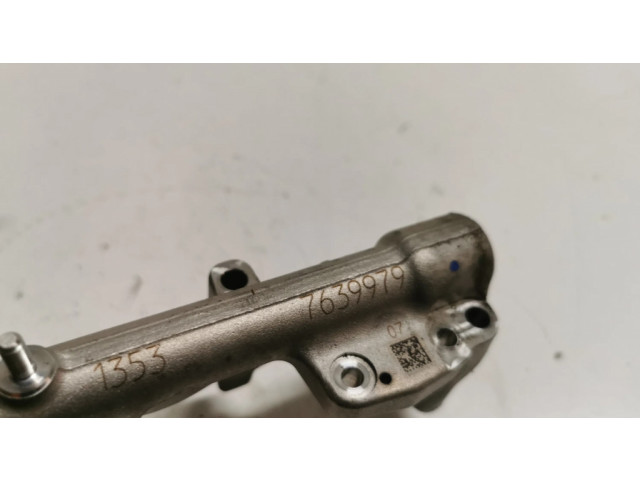 Vstřikovací lišta 7639979   BMW X1 F48 F49  pro benzínový motor 2.8  