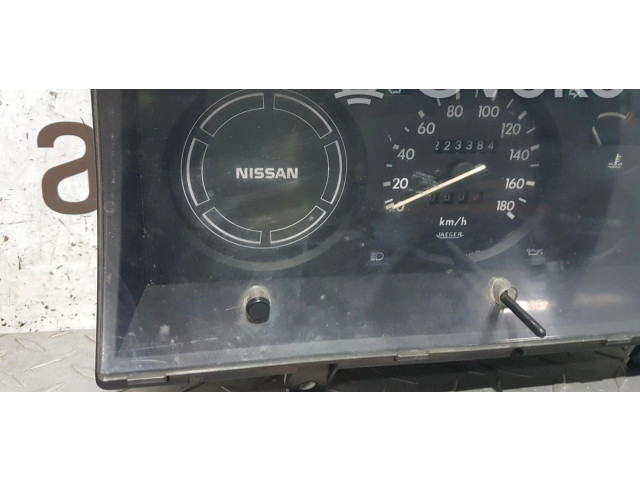 Přístrojová deska  Nissan Patrol 260    