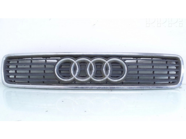 Верхняя решётка Audi A4 S4 B5 8D 1994-1999 года 8D0853651E      