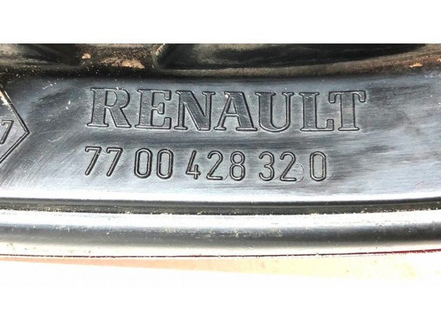 Задний фонарь левый 7700428320    Renault Megane I   1995-2002 года