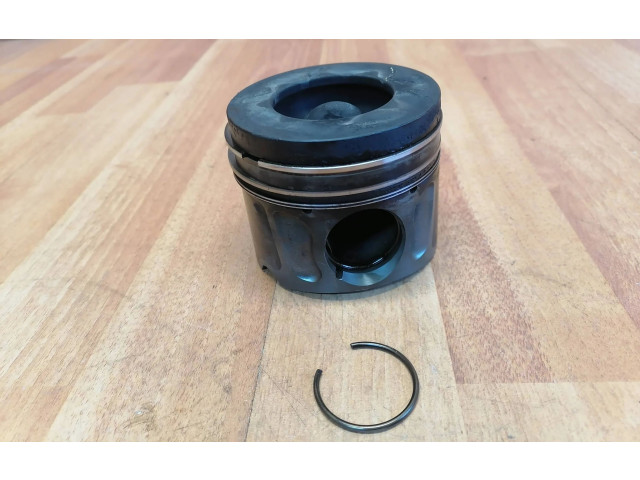 Píst 306DT, AJTDV6   Land Rover Range Rover Sport L320    306DT 