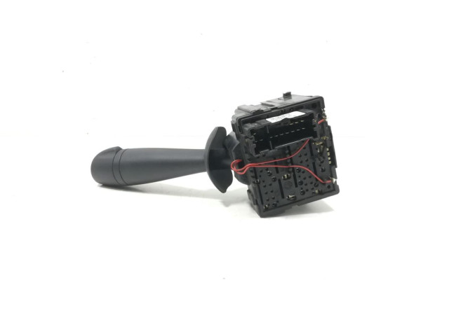 Переключатель дворников 8201168008   Renault Sandero I