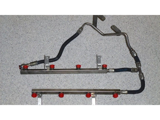 Vstřikovací lišta 13311407636   BMW 5 E39    S62 
