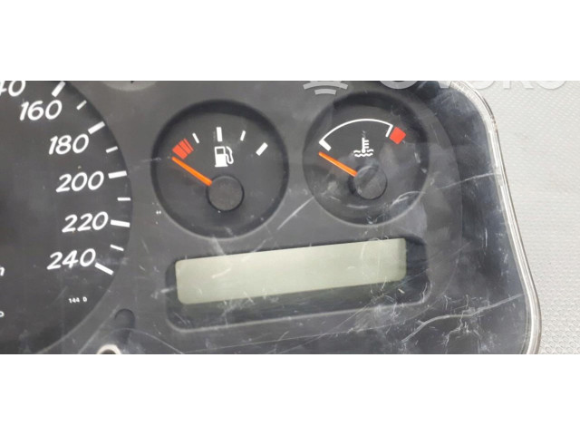 Přístrojová deska  Nissan Primera 2001 24810-9F673  