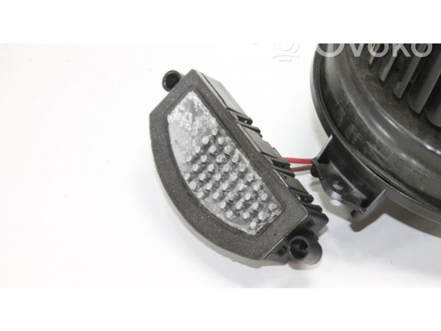 Вентилятор печки    A2469064300   Mercedes-Benz A W176
