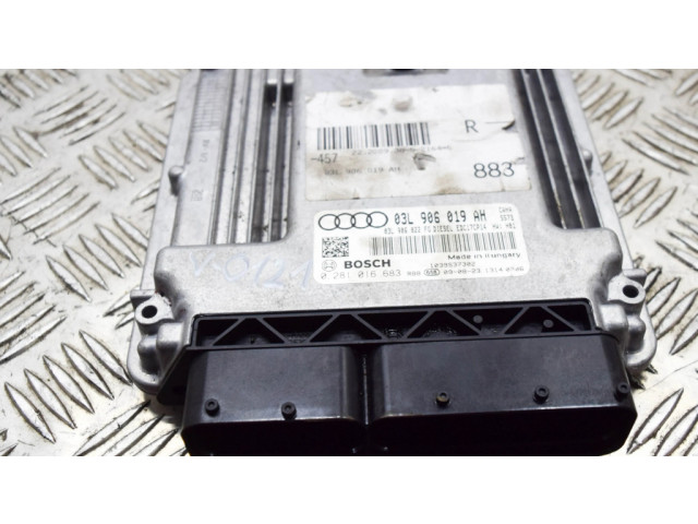 Řídící jednotka 0281016683, 03L906022FG   Audi A5 8T 8F 2011