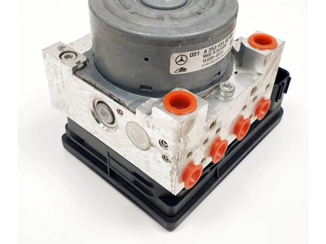 Jednotka ABS A2534310200, A2539011400   Mercedes-Benz C W205 2016