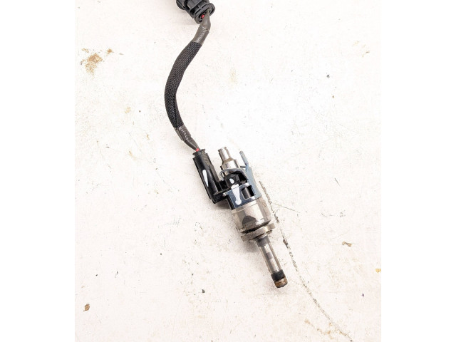 Vstřikovač 31432778   Volvo V60    B4204T23 
