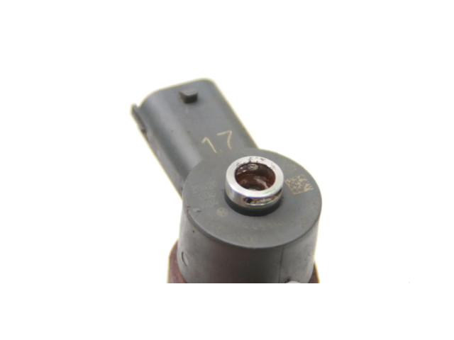 Vstřikovač 338002A800   Hyundai i40  pro naftový motor 1.7 D4FD 