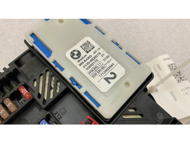 Блок предохранителей 6839218   BMW 7 G11 G12    
