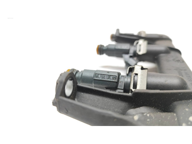 Vstřikovací lišta 9676020480   Peugeot 2008 I  pro benzínový motor 1.2 hm01 