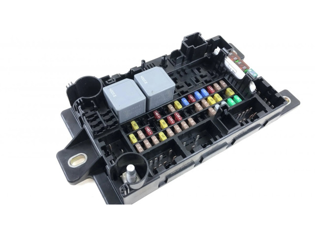   Pojistková skříňka LR144125, M8D214A073BA   Land Rover Discovery Sport 2021