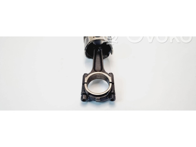 Píst    Peugeot 206     