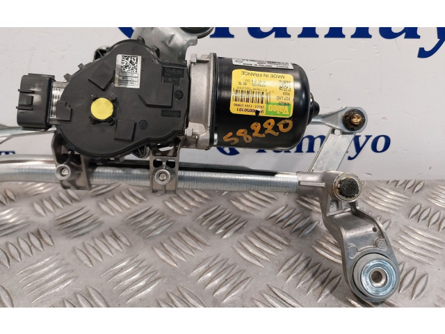 Моторчик дворников A4538200040, W000041994    Smart ForFour II W453