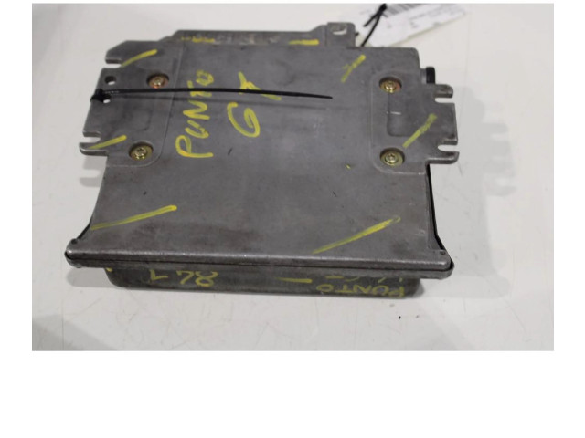 Блок управления топливных форсунок    0261204159   Fiat Punto (176)