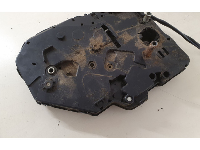 Замок багажника 2K0827426C    Volkswagen Caddy 2004 - 2010 года