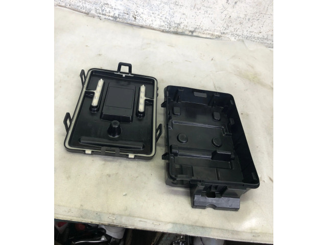   Pojistková skříňka 243806085r   Nissan Juke II F16 2023