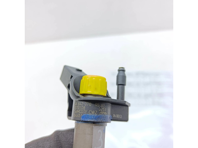 Vstřikovač A6420700587   Mercedes-Benz C W204  pro naftový motor 3.0 642960 