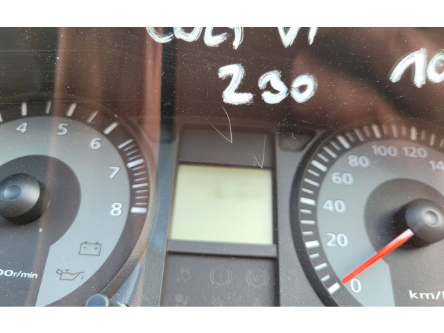 Панель приборов A5010110749, MM0051011   Mitsubishi Colt       