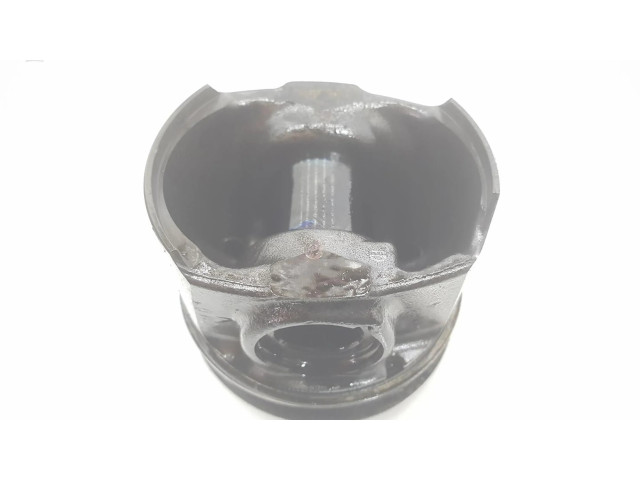 Píst 1612731880, 1511AA   Citroen SpaceTourer M  pro naftový motor 2.0  