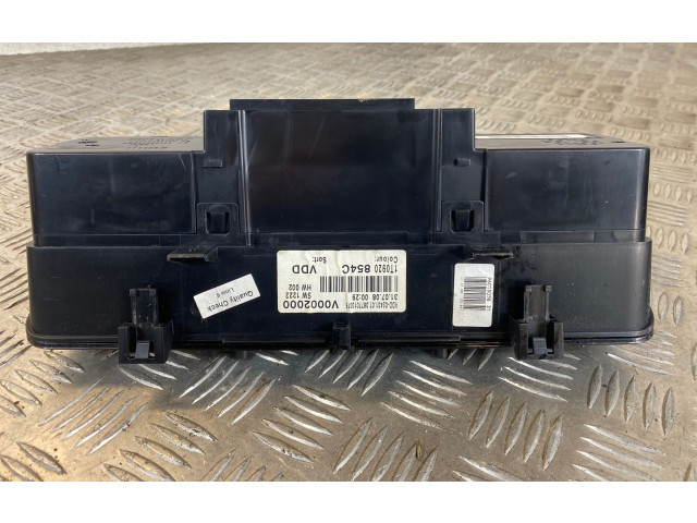 Přístrojová deska  Volkswagen Caddy 2006 1T0920854C, V0002000  