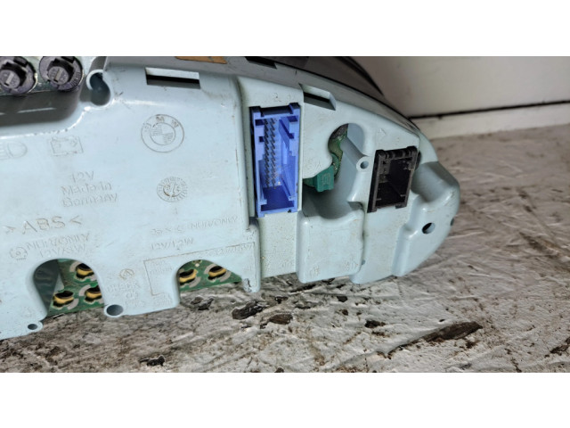 Přístrojová deska  BMW 3 E36 1999 110008463087, 62118361208  