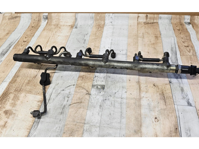 Vstřikovací lišta 0445216002   BMW 5 E39  pro naftový motor 2.5  