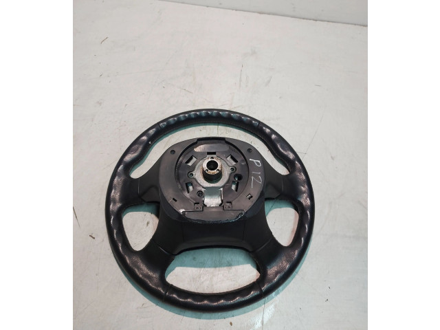 Volant Nissan Primera 2004   