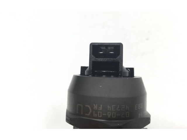 Форсунка 038130073BQ    Audi A3 S3 A3 Sportback 8P   