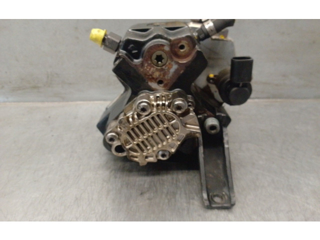 Vstřikovací čerpadlo 057130755G   Audi A8 S8 D3 4E    ASE 