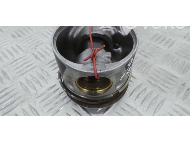 Píst A6510302517, 143110079911X   Mercedes-Benz CLA C117 X117 W117    OM 651.930 