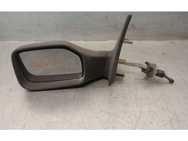 Zpětné zrcátko  Peugeot 106 1994  8148QJ  