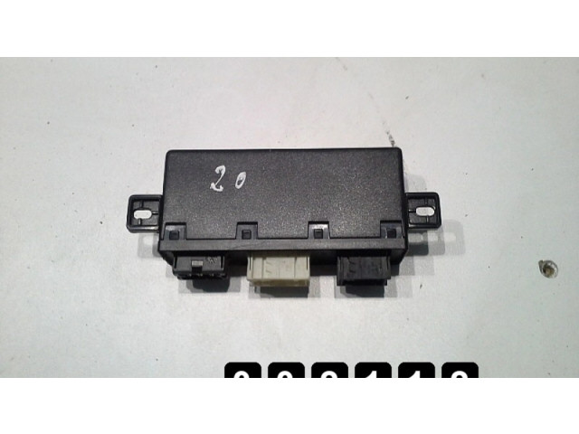 Řídící jednotka 6135-83776019   BMW 7 E38 1999