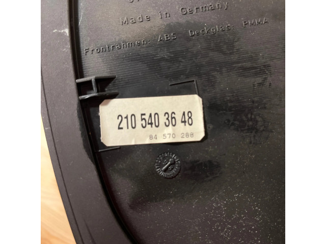 Přístrojová deska  Mercedes-Benz E W210 2001 2105403648  
