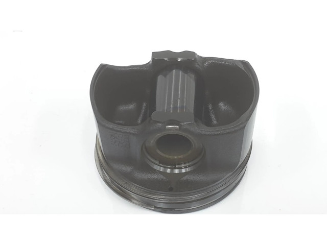  Поршень с шатуном  11258580462, 1212CD  BMW 2 Active Tourer U06  2.0