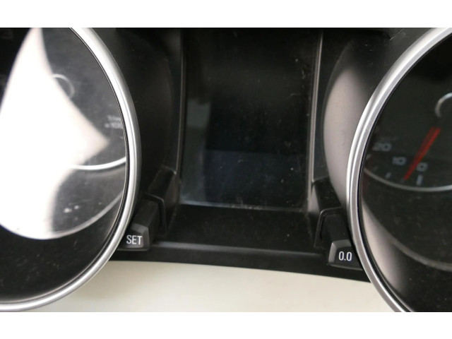 Спидометр (приборный щиток) 8T0920984K   Audi A5 Sportback 8TA 2015