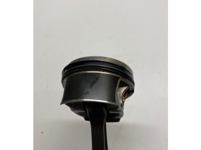 Píst 06M099C, CWG   Audi S5 F5    CWG 