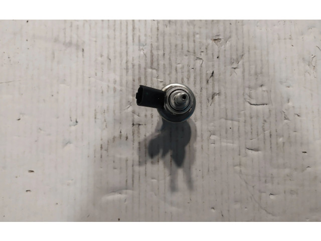 Vstřikovač 9813930180, P136B05784   Peugeot 3008 II     