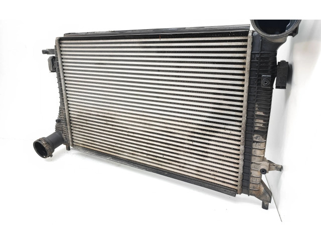 Интеркулер  1K0145803H   Volkswagen Caddy 