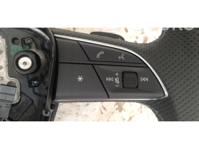 Volant Audi A5 2022 8W0  