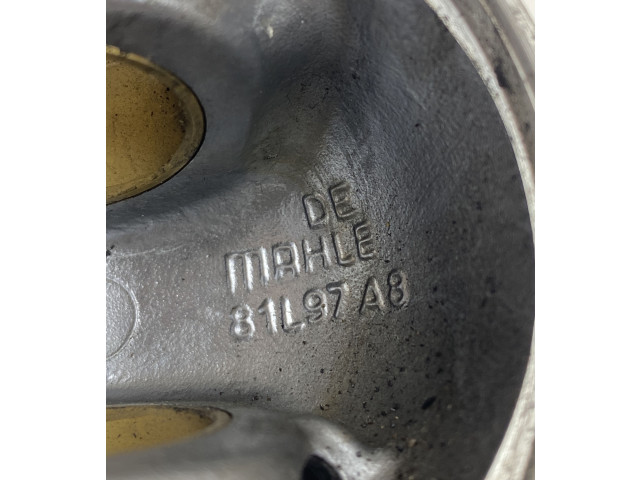 Píst 81L97A8   Volkswagen PASSAT B6  pro naftový motor 2.0  