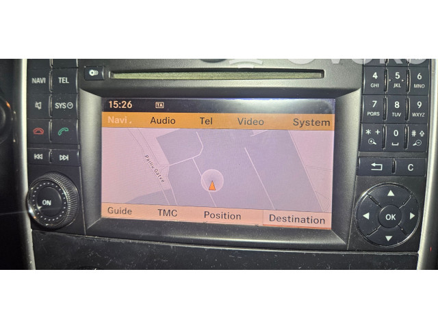 Pojistková skříňka Радио/ проигрыватель  / навигация A1699002500, A0019025300   Mercedes-Benz B W245 2008